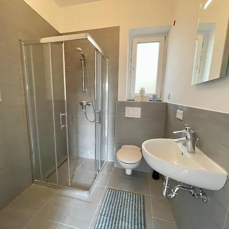 Moderne Monteurswohnungen In Zentraler Lage In *